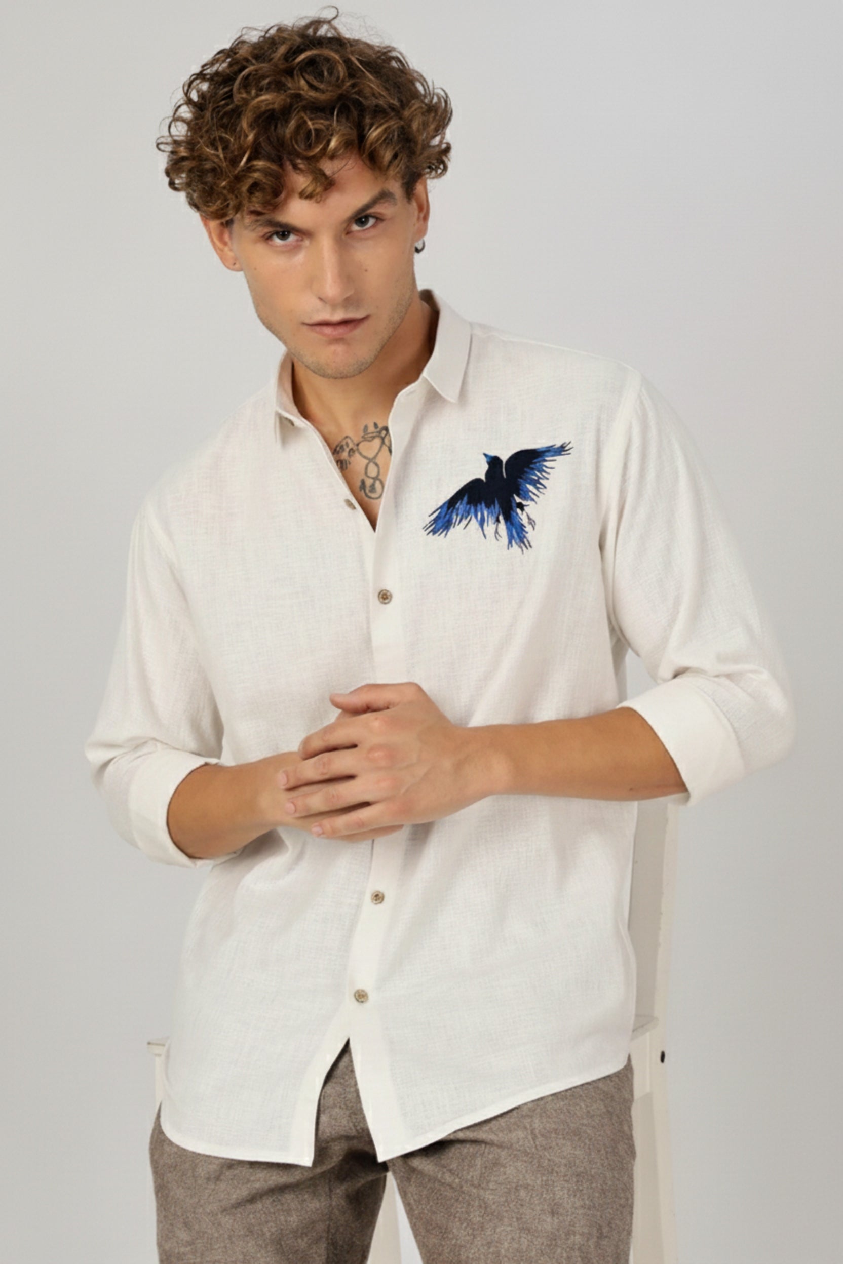 Men’s Linen-Blend Button-Down Shirt with Blue Raven Embroidery