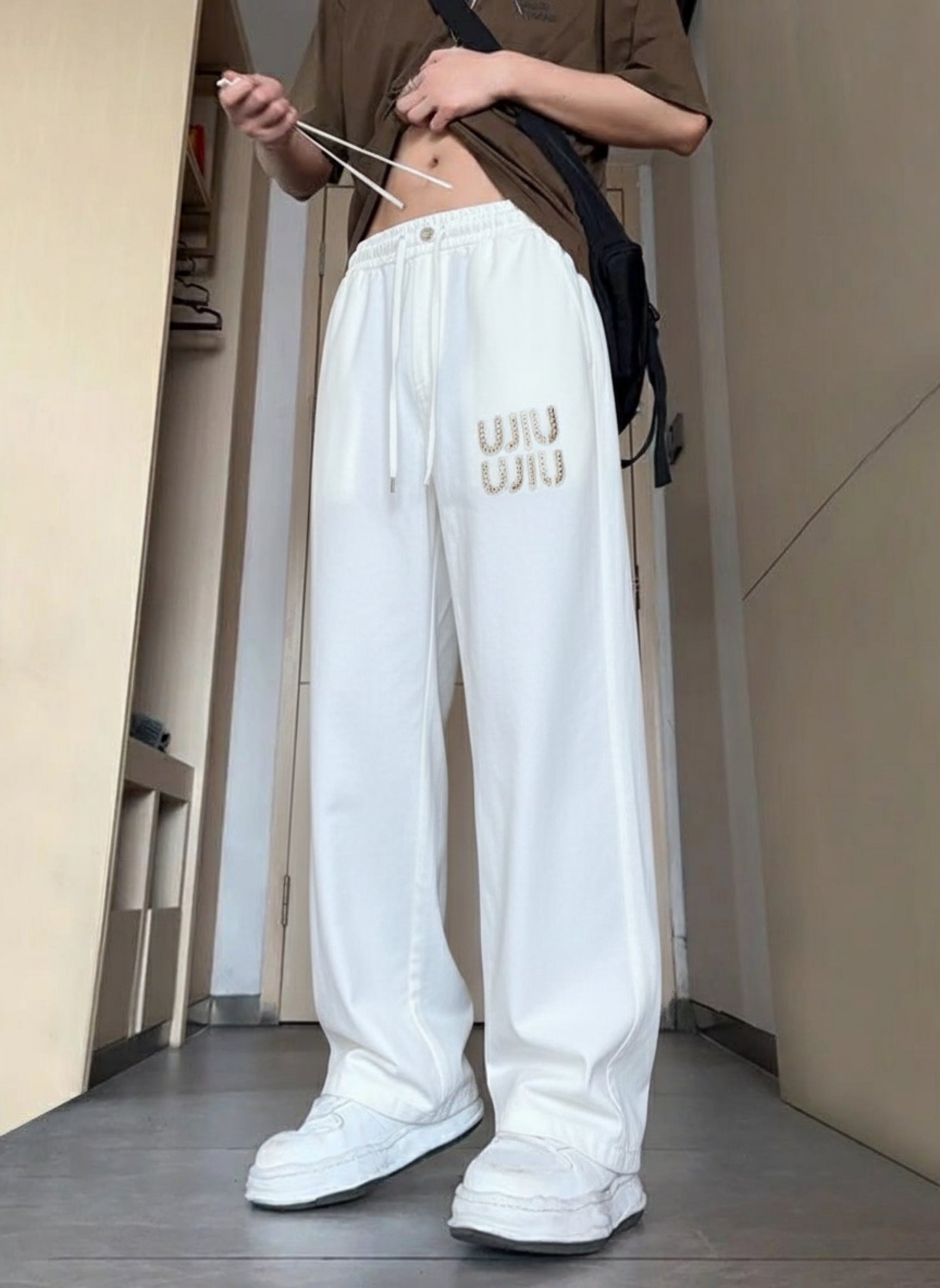 UJW Essential Drawstring Trouser