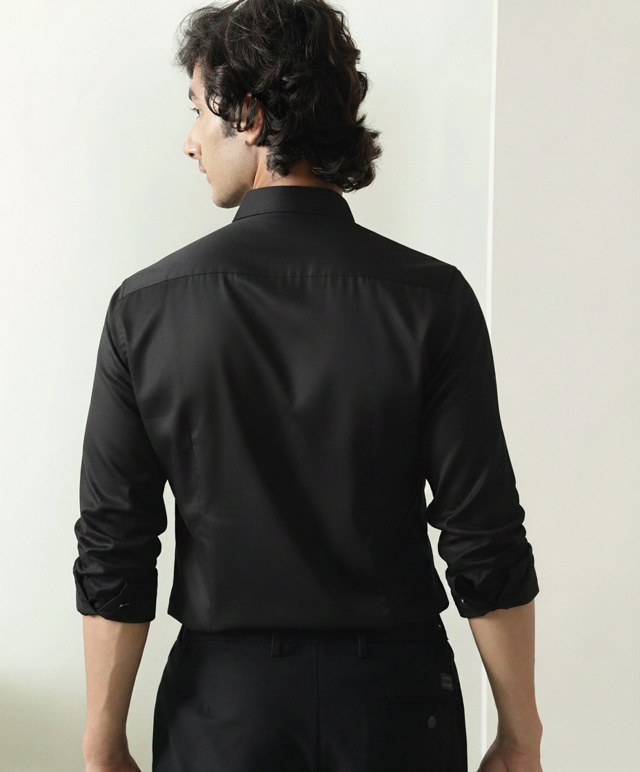 Men’s Black Slim Fit Shirt with Tropical Leopard Embroidery & Classic Collar