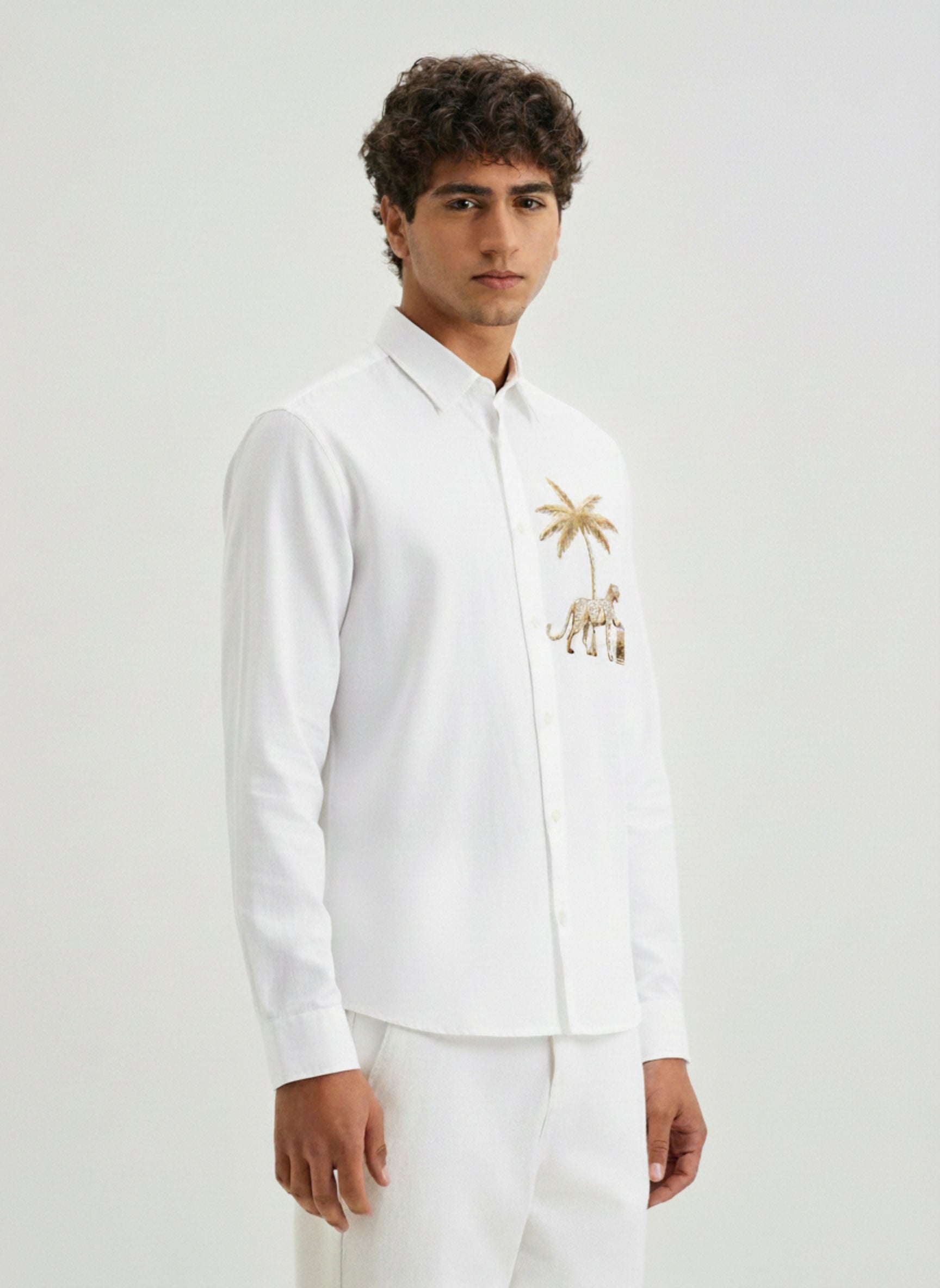 Men's Premium Poplin Shirt with Embroidered Cheetah Motif