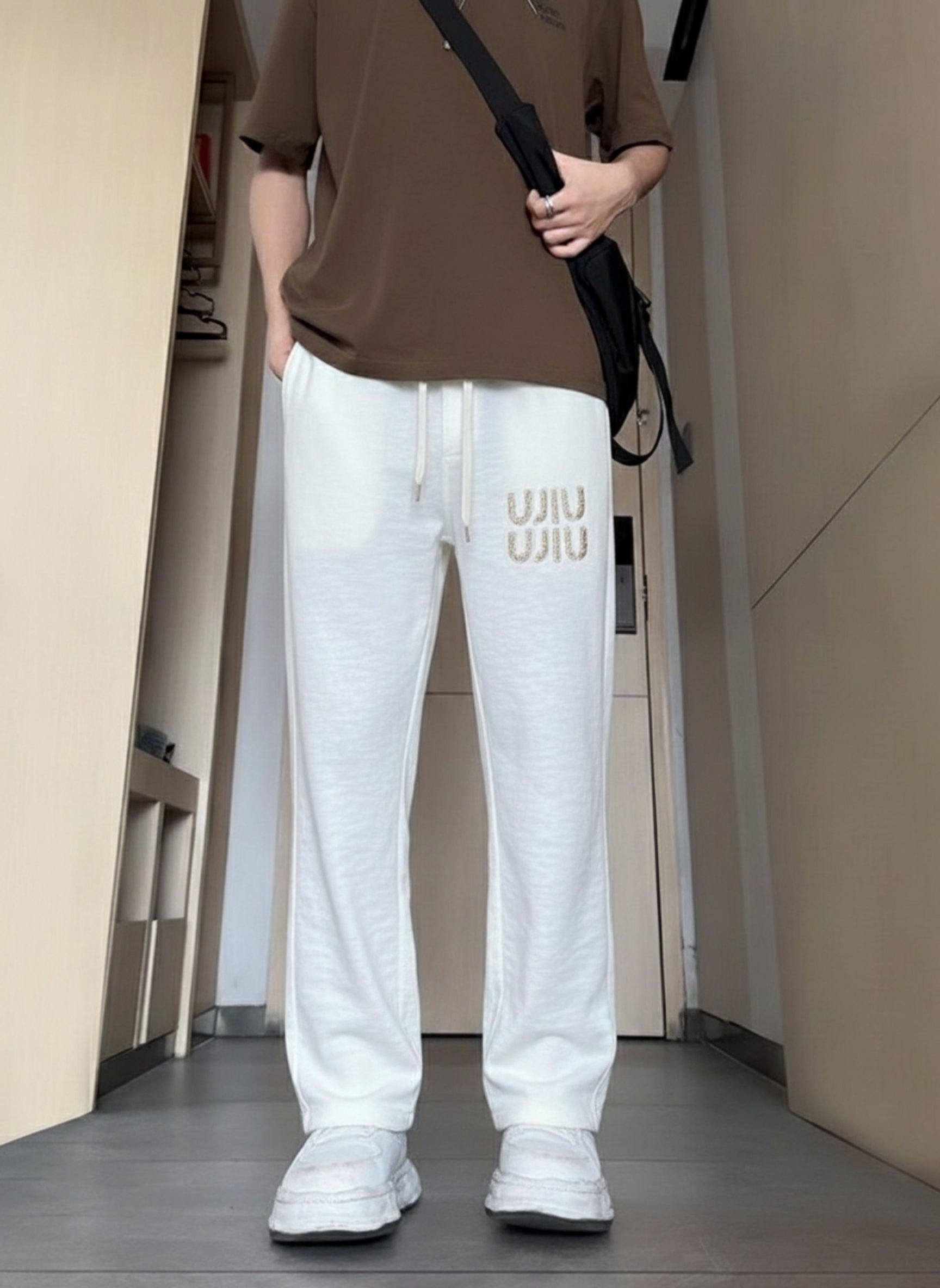 UJW Essential Drawstring Trouser