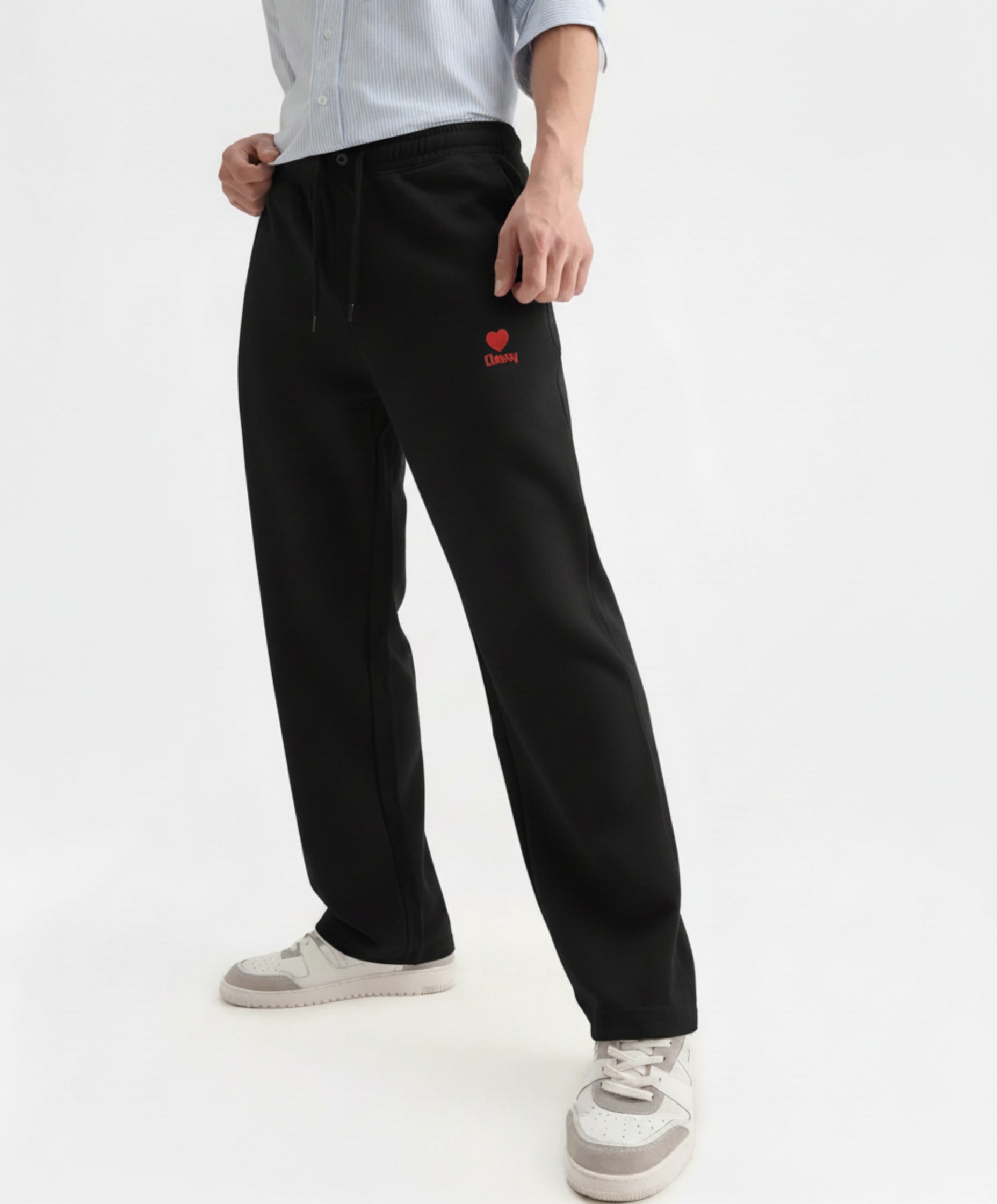 Classic Heart Accent Embroidered Relaxed-Fit Trouser