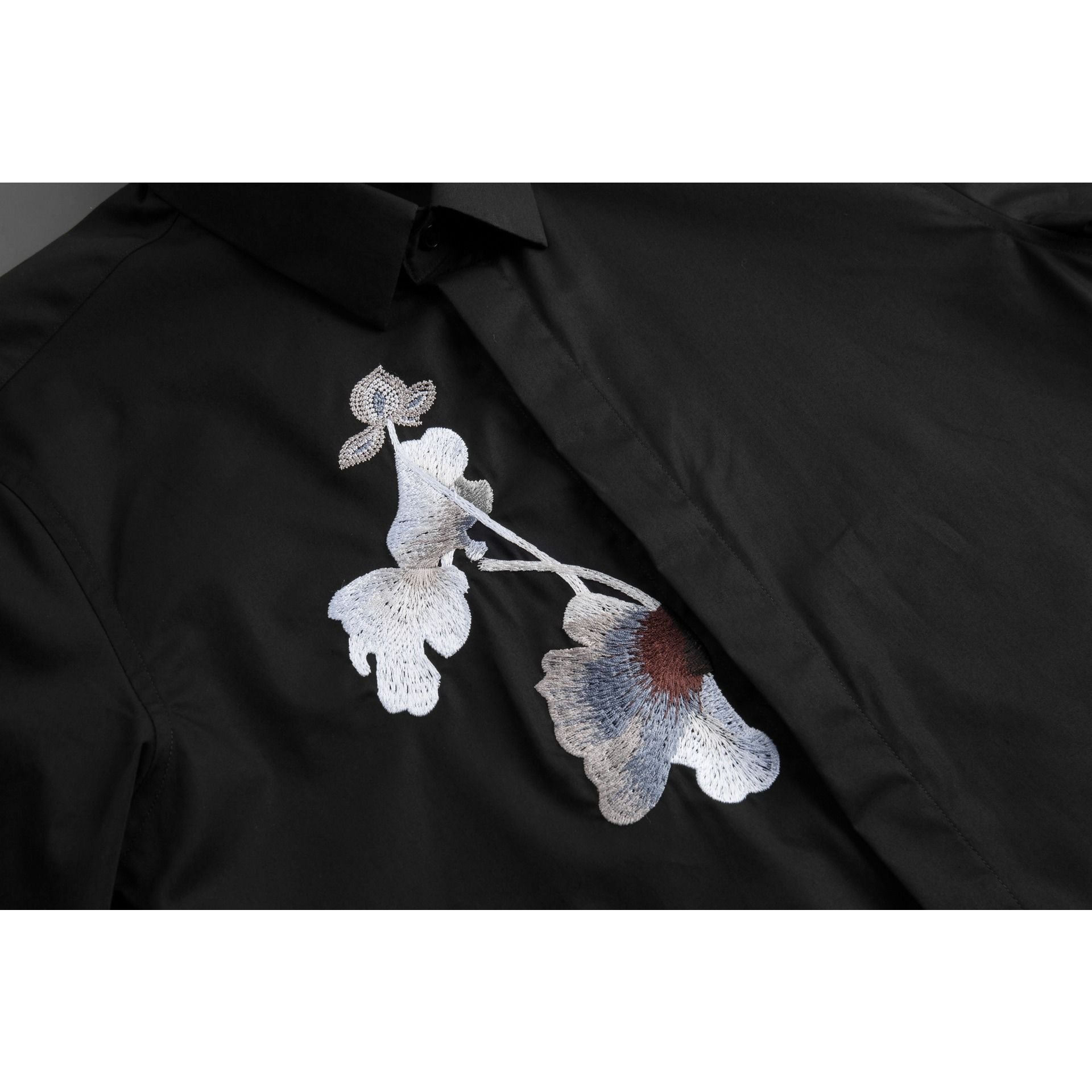 Elegant Men's Shirt with Artistic Floral Embroidery
