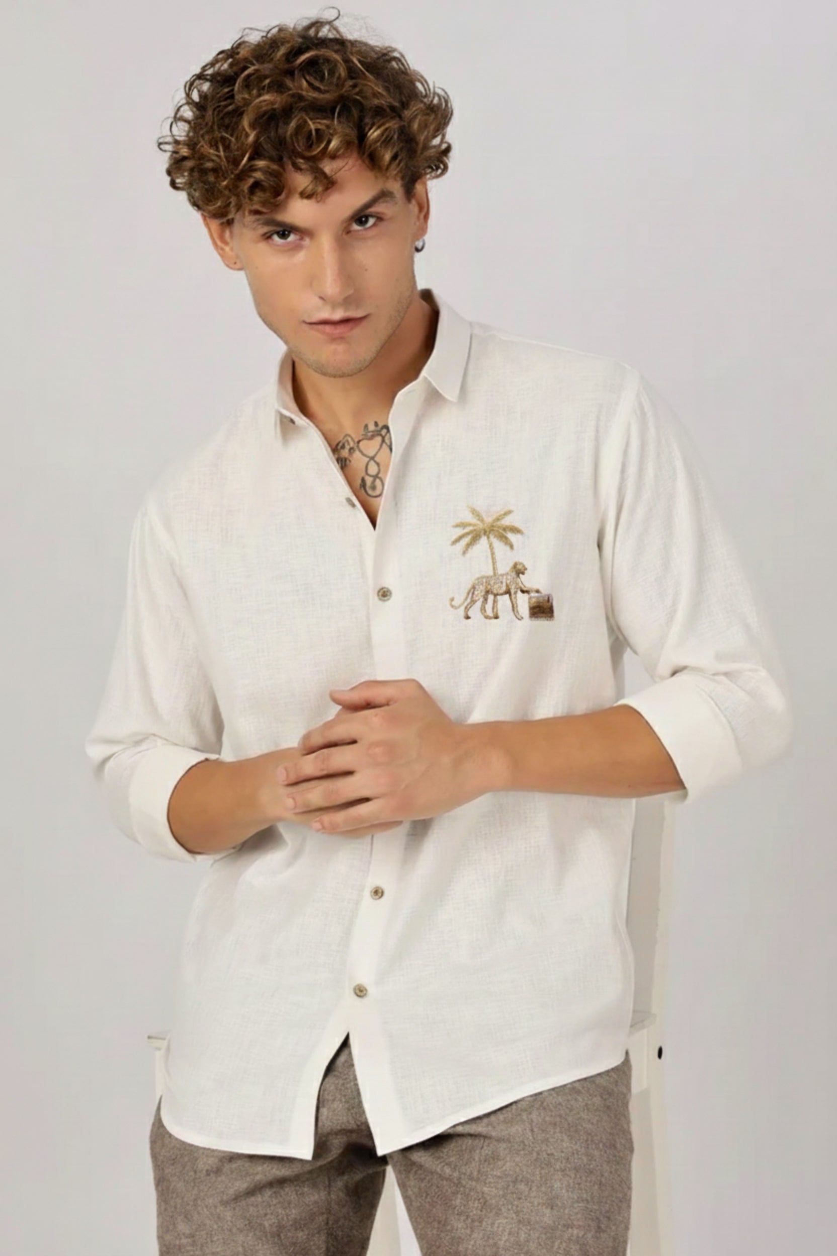 Men's Premium Poplin Shirt with Embroidered Cheetah Motif