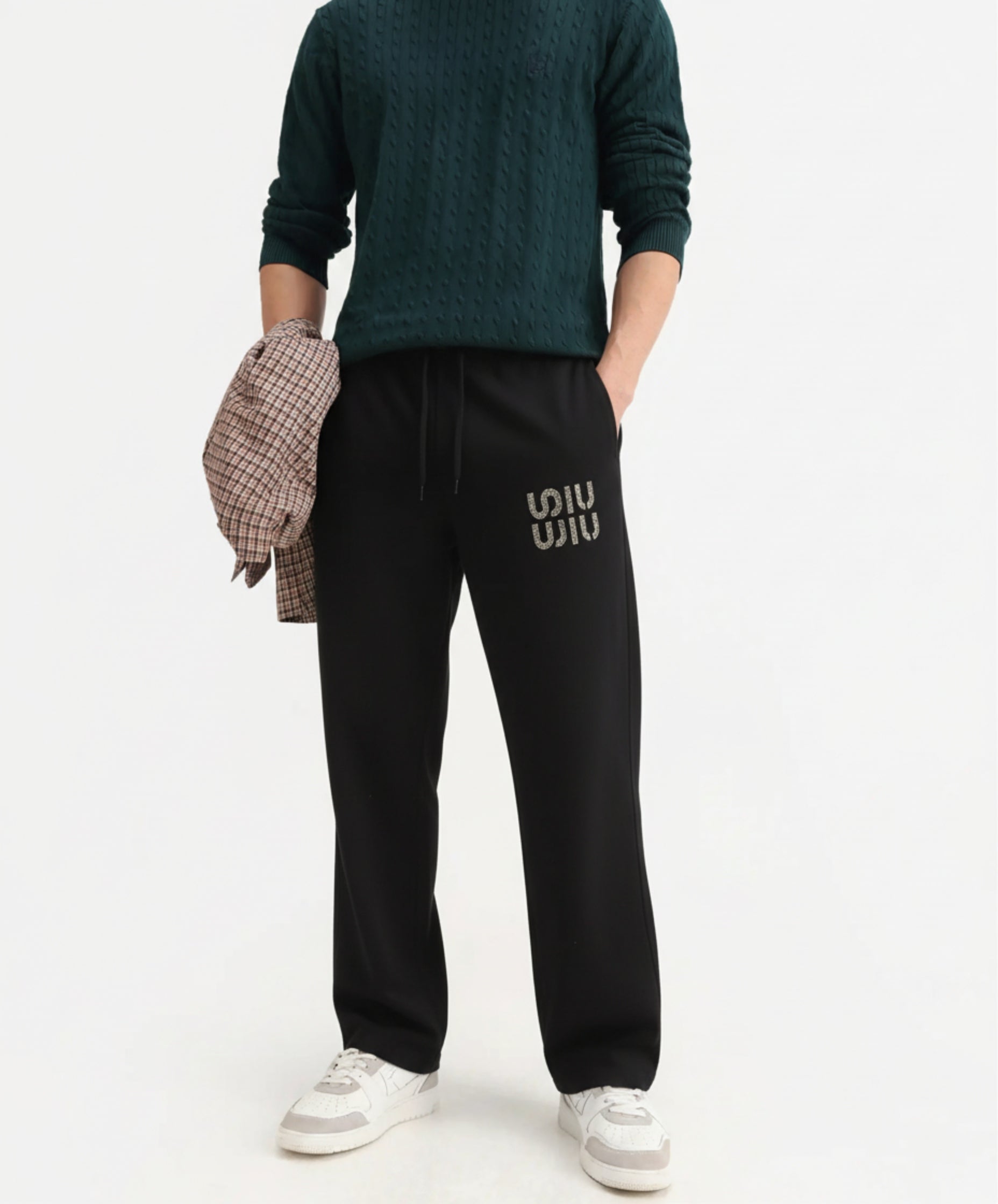 UJW Essential Drawstring Trouser