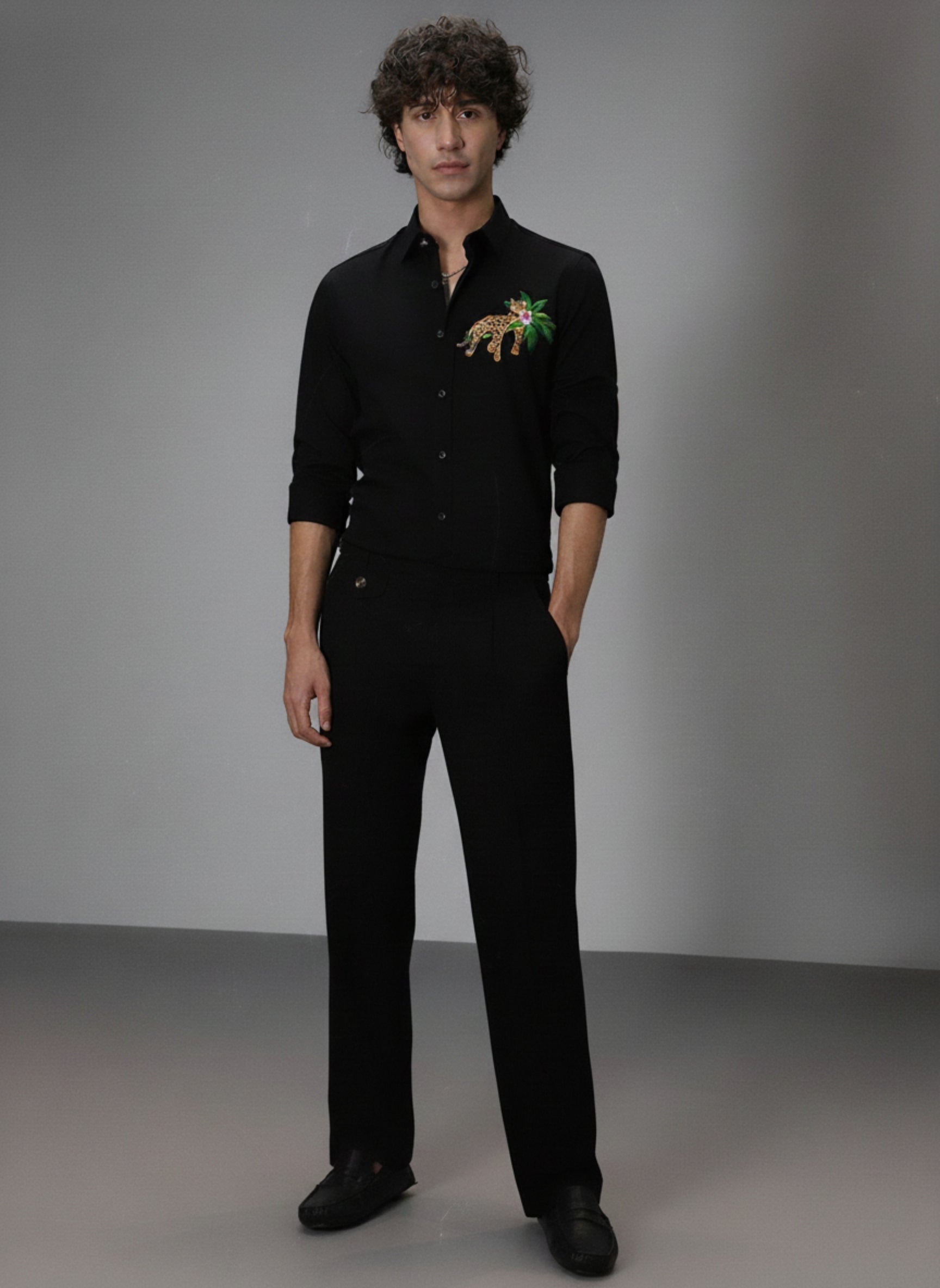 Men's Slim-Fit Shirt with Embroidered Leopard & Palm Leaf
