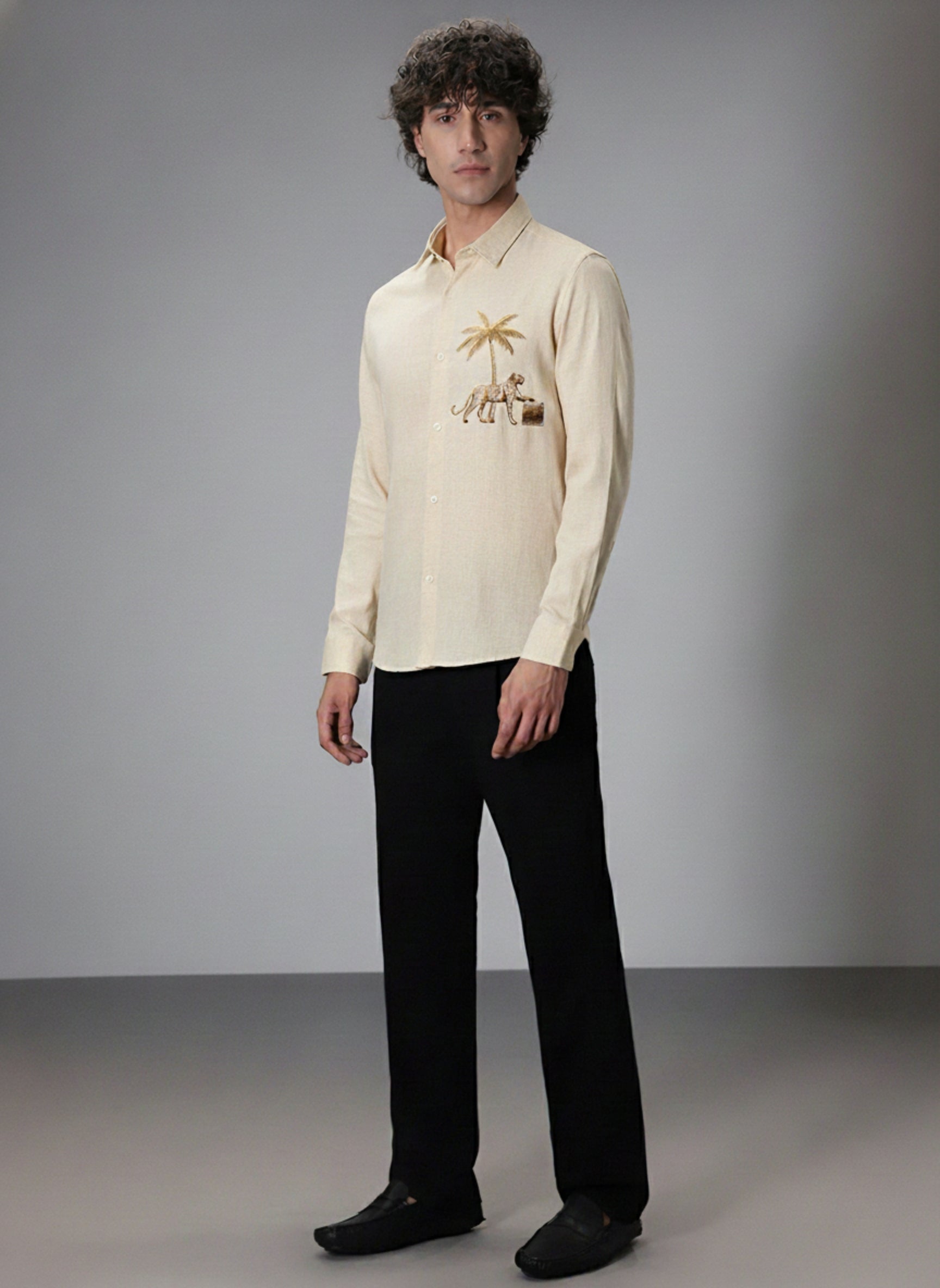 Men's Premium Poplin Shirt with Embroidered Cheetah Motif