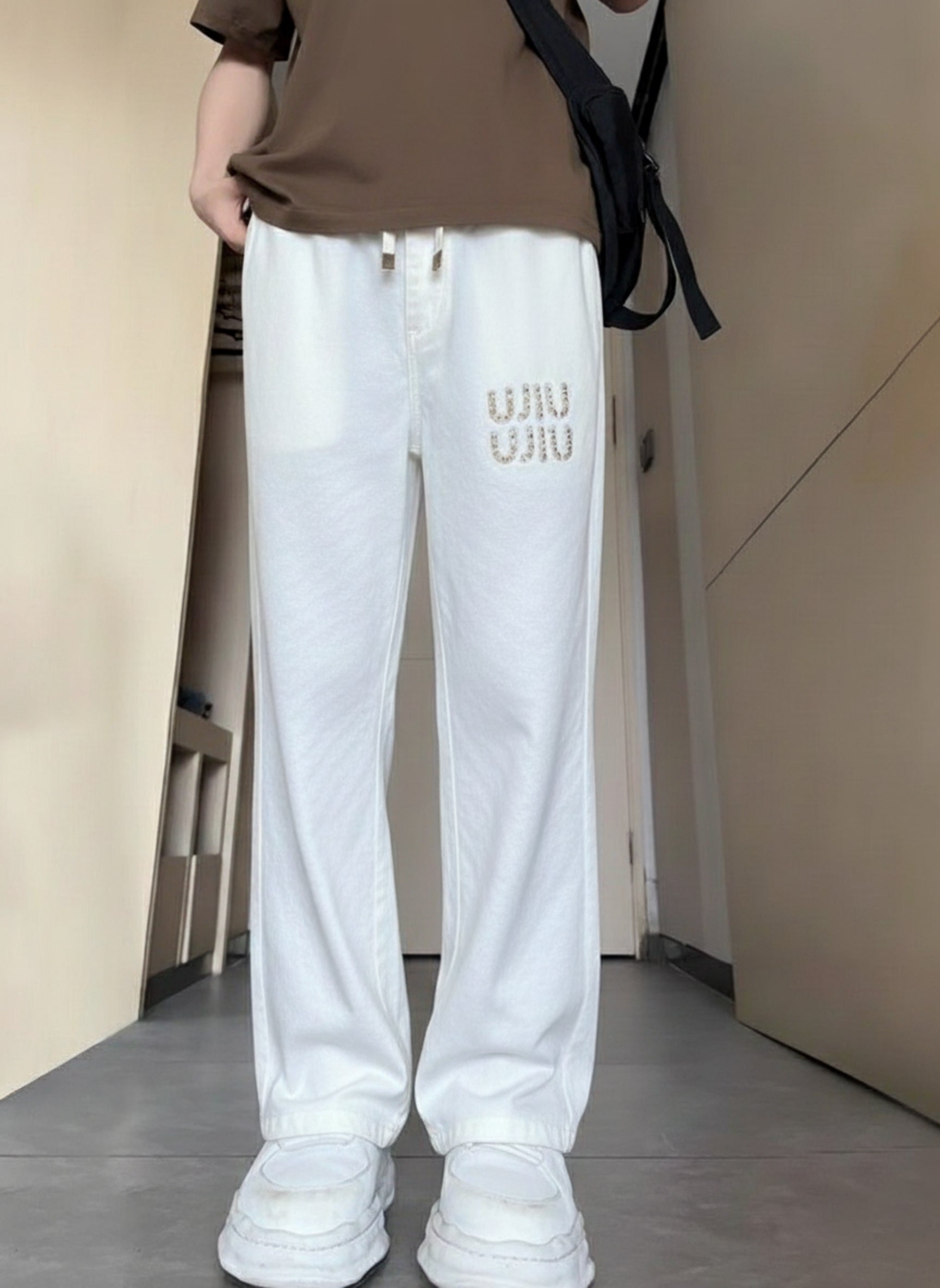 UJW Essential Drawstring Trouser
