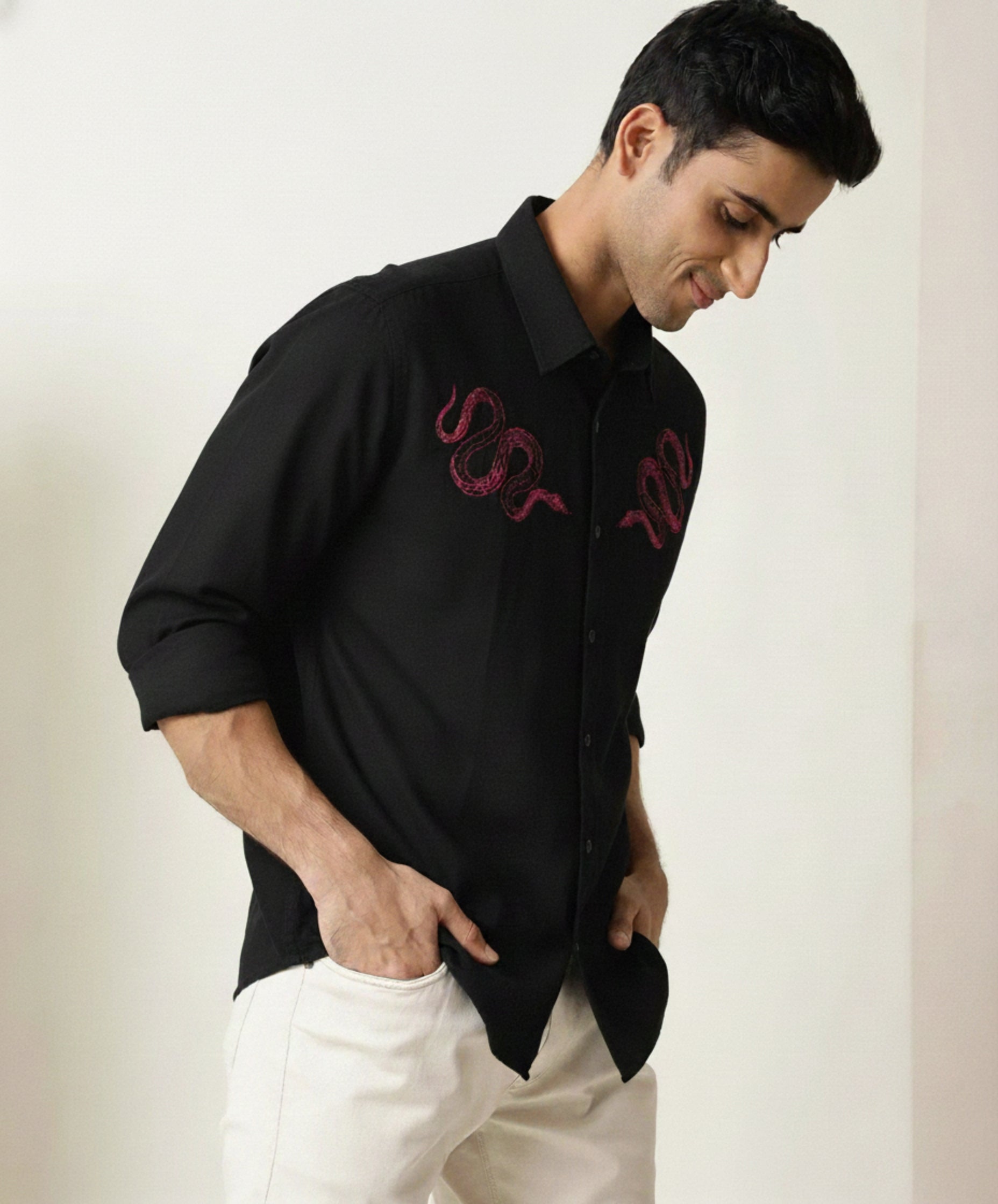Men's Micro-Ribbed Streetwear Shirt with Pink Snake Embroidery