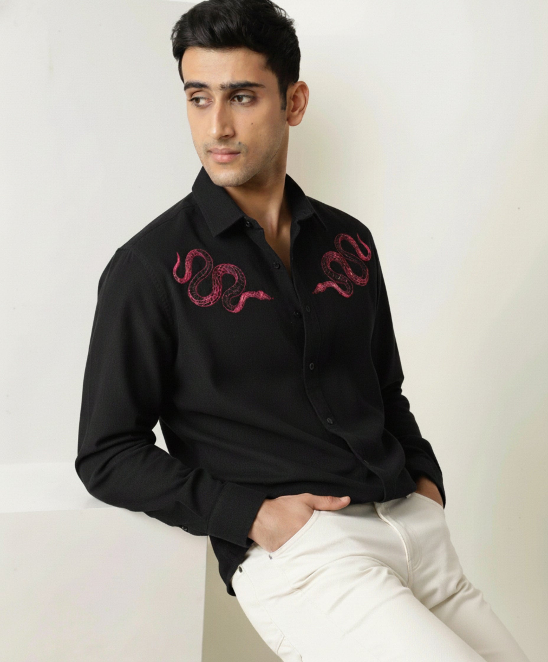Men's Micro-Ribbed Streetwear Shirt with Pink Snake Embroidery